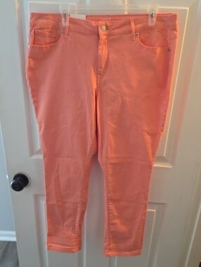 crown & ivy Coral Cropped Slim Jeans